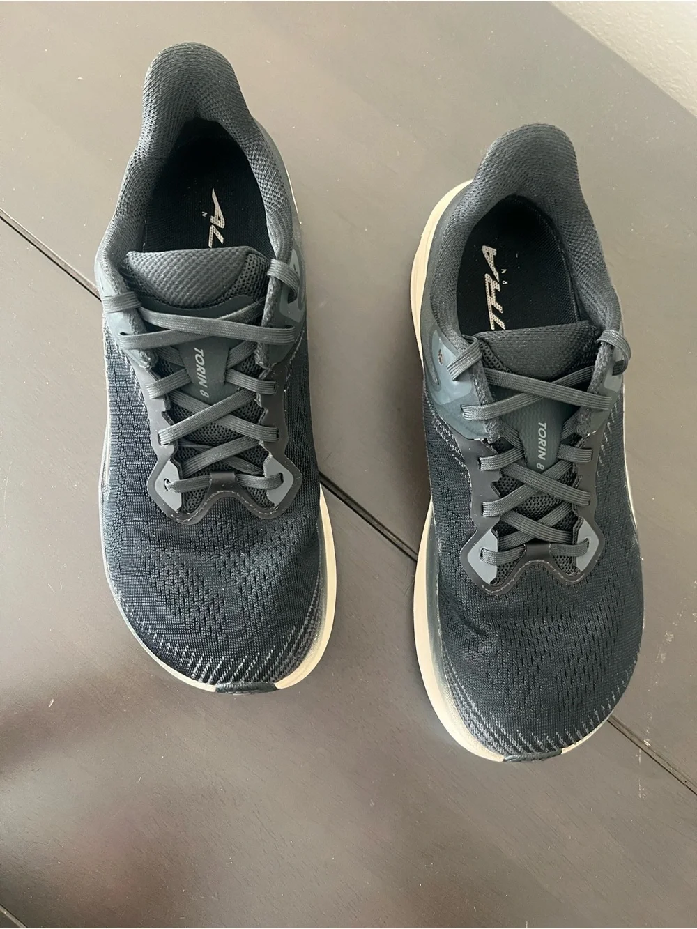 Altra Torin 8 Women’s Black and White Athletic Running Shoes - Picture 6 of 6